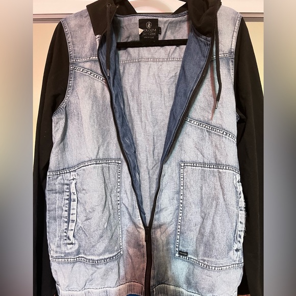 Volcom Zip Up Jacket - Picture 6 of 9